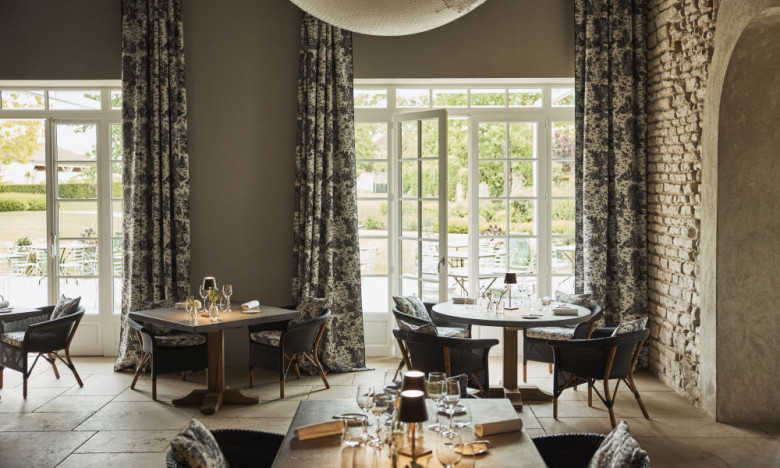 Le Montrachet Dining Room with terrace