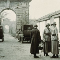 First American volunteers in front of the barracks of the Château de Blérancourt