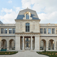 Musée Carnavalet - Cour d honneur