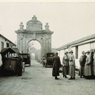  First American volunteers in front of the barracks of the Chateau de Blerancourt